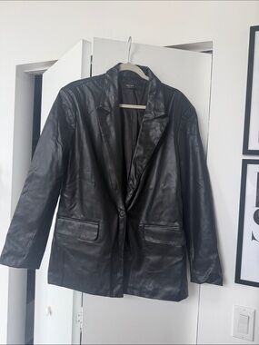 Women's Black Leather Blazer Jacket - Classic Single-Button